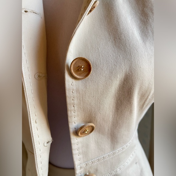 ELIE TAHARI Women’s Beige 2pc Skirt and Jacket Size 0 - Picture 3 of 16
